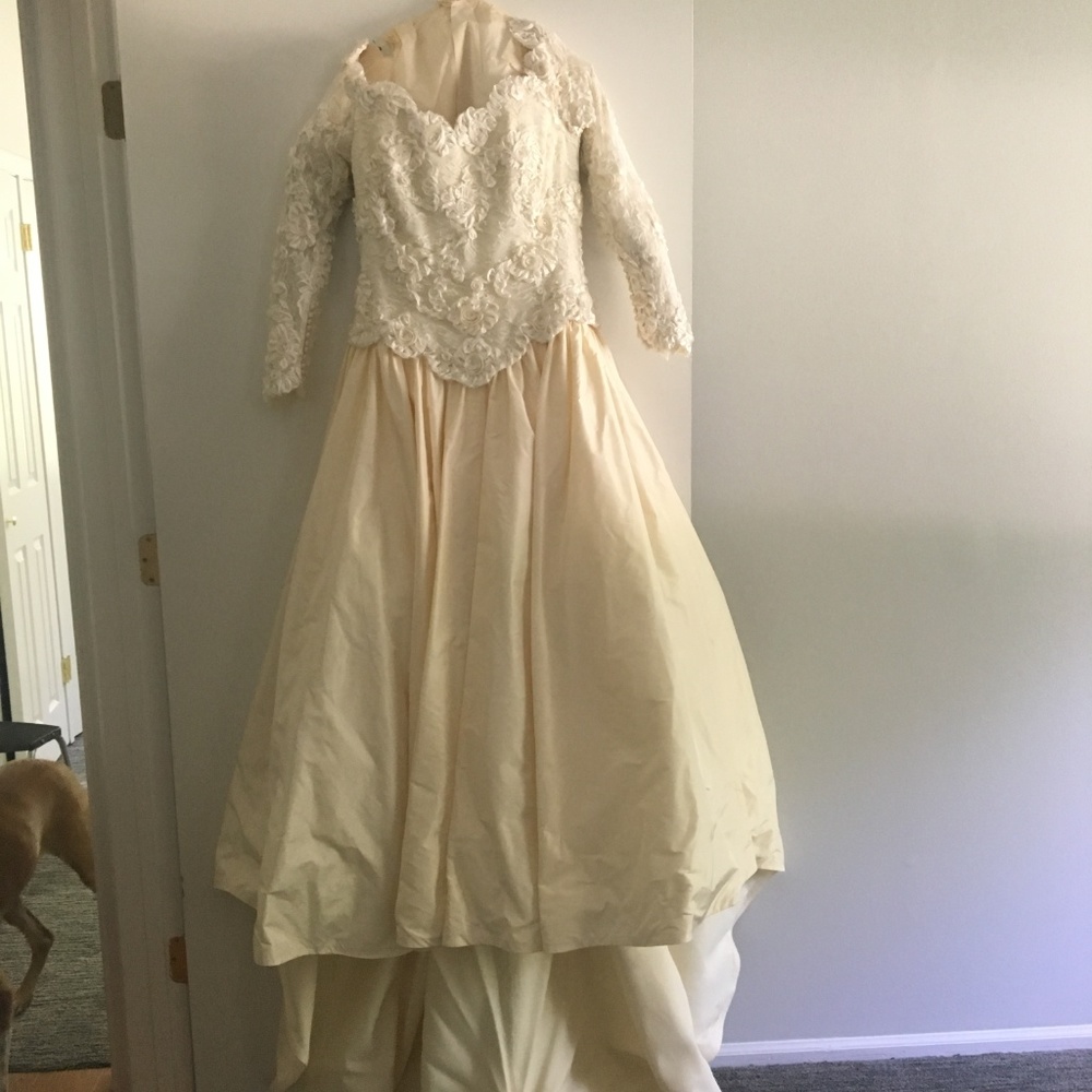 Vintage Richard Glasgow Wedding Dress - Picture 5 of 7